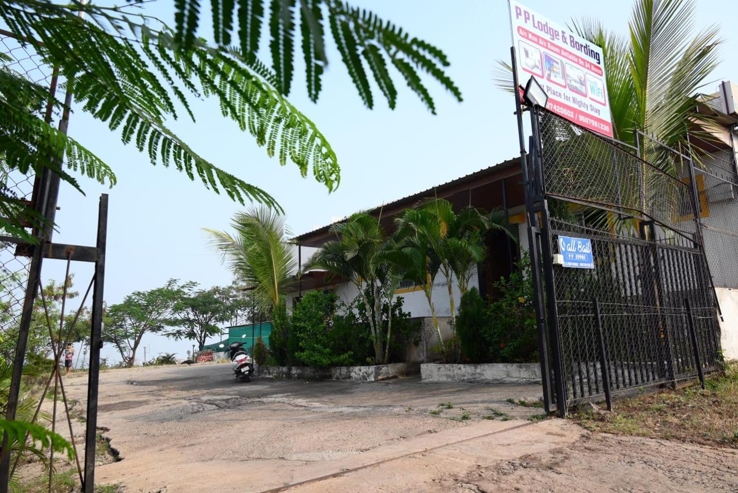 P P Lodging Mangvadi المظهر الخارجي الصورة